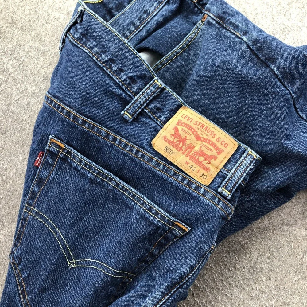 Levis 550 Jeans Mens 42x30 Blue Medium Wash Relaxed Tapered Denim Pants Casual